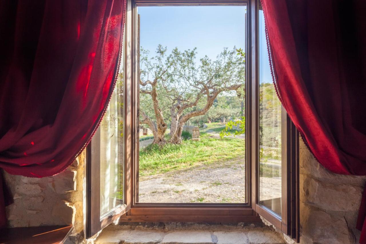 Masseria Fortificata Lo Zafferaneto Buccheri Esterno foto