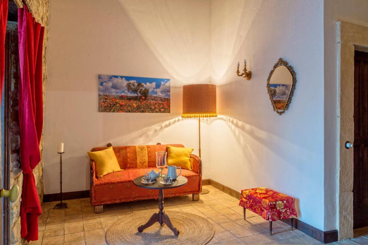Masseria Fortificata Lo Zafferaneto Buccheri Esterno foto